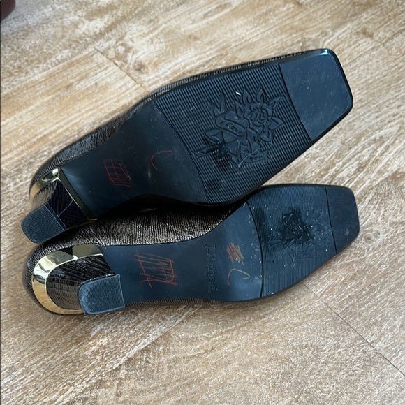 J.Renee Black Textured Heels with Square Toe 7.5 - Picture 6 of 6